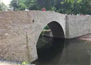 Steinbogenbrücke in Wolkenstein